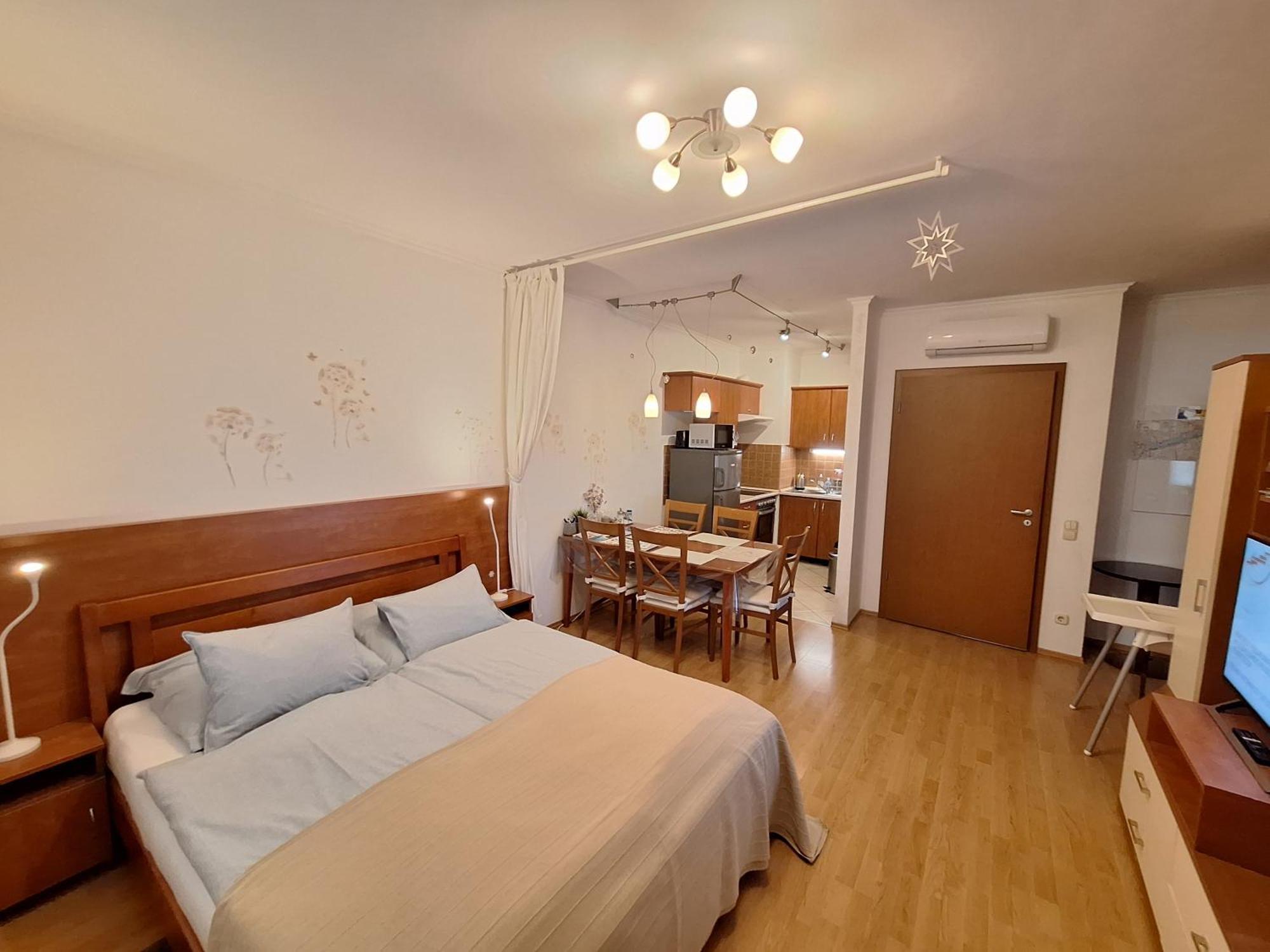 Sunny Apartman Siofok Exterior photo
